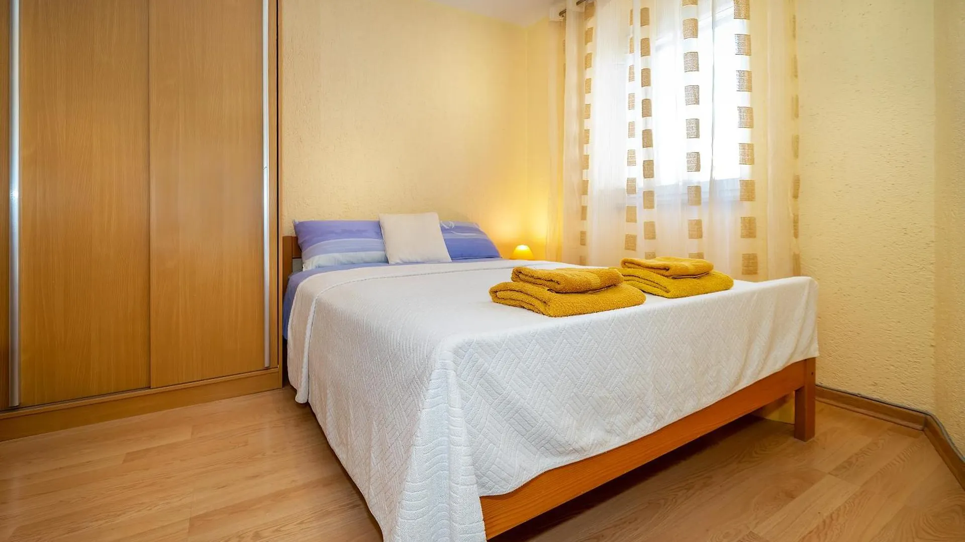Apartments Ivo With Sea View Baska   Baska (Krk)