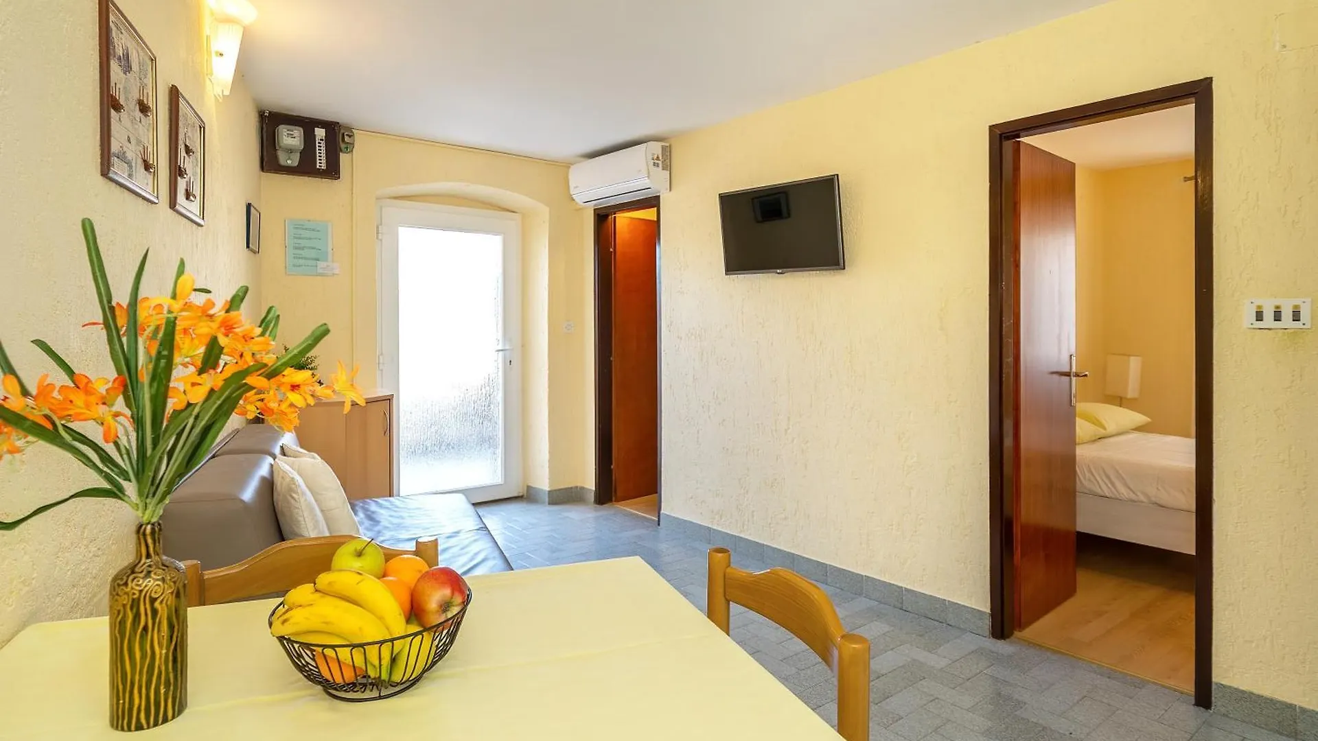 Apartments Ivo With Sea View Baska