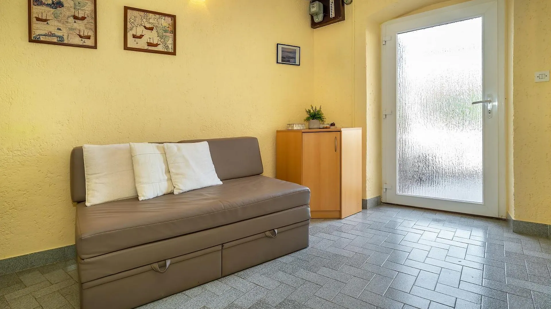 Apartments Ivo With Sea View Baska