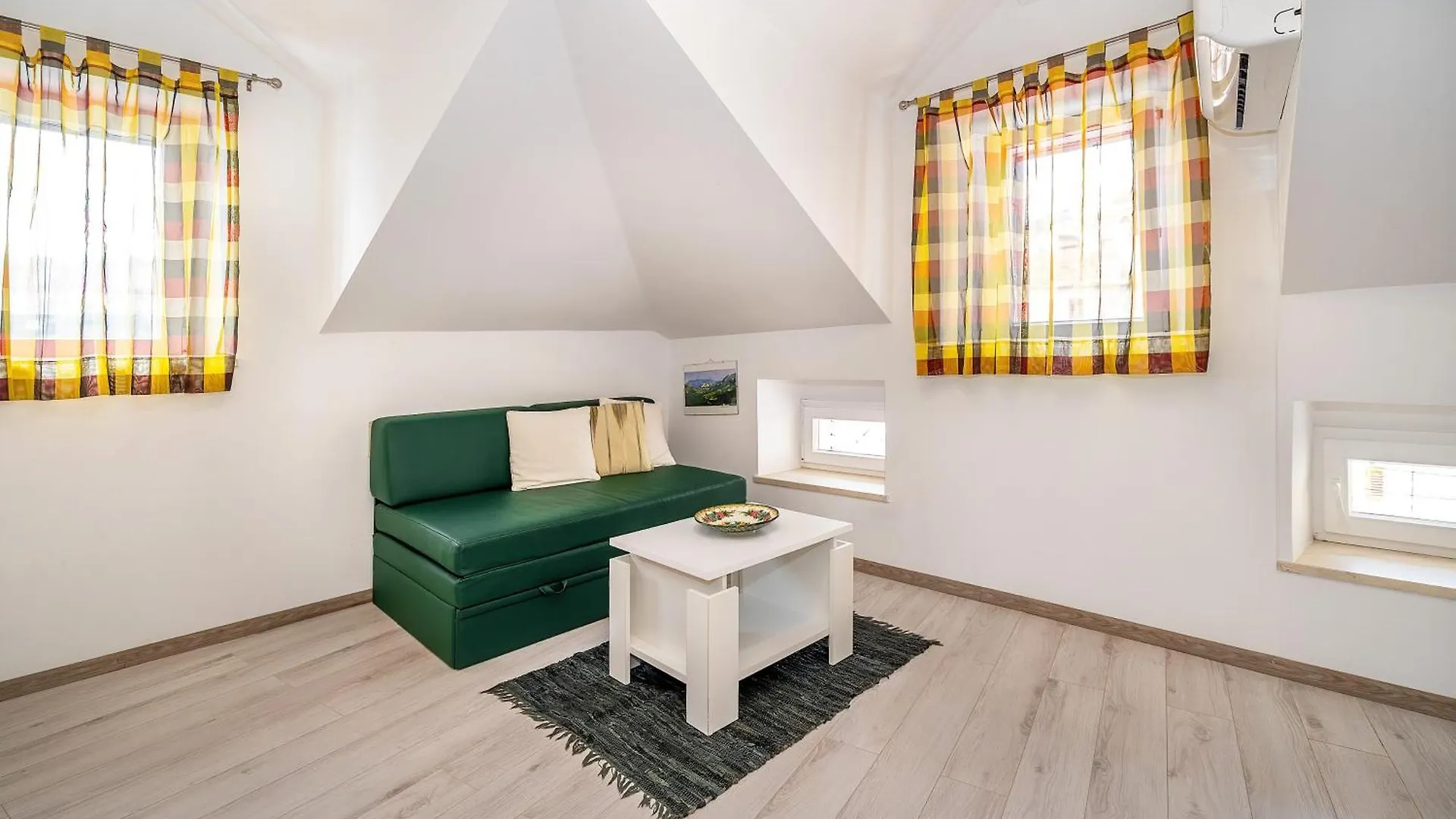 Apartments Ivo With Sea View Baska  Baska (Krk)