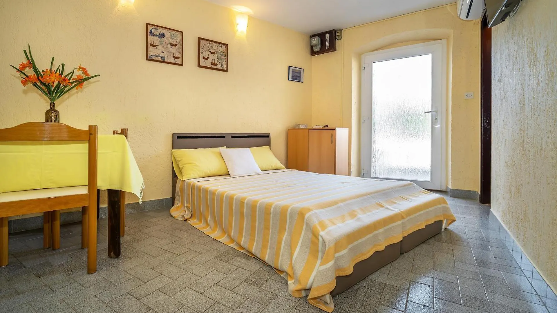 Apartments Ivo With Sea View Baska  0*, Baska (Krk) Croatia