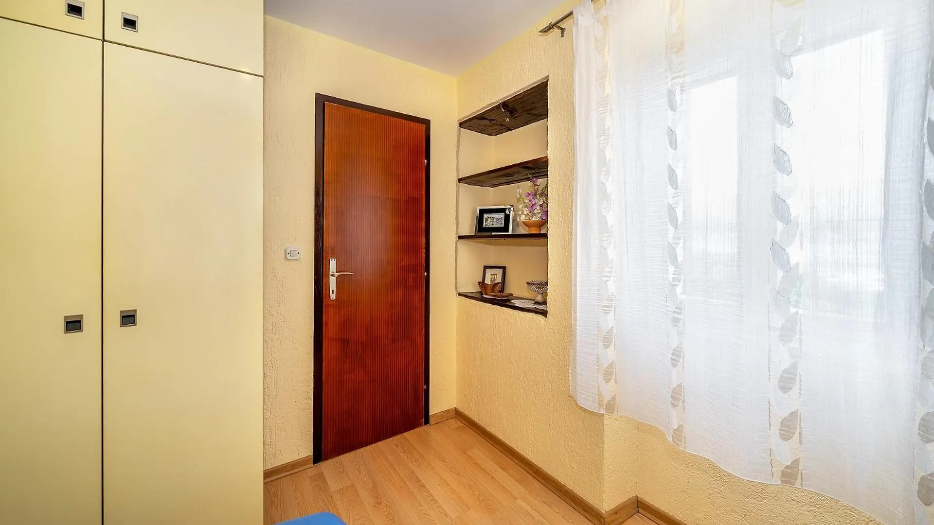 Apartments Ivo With Sea View Baska  Baska (Krk)