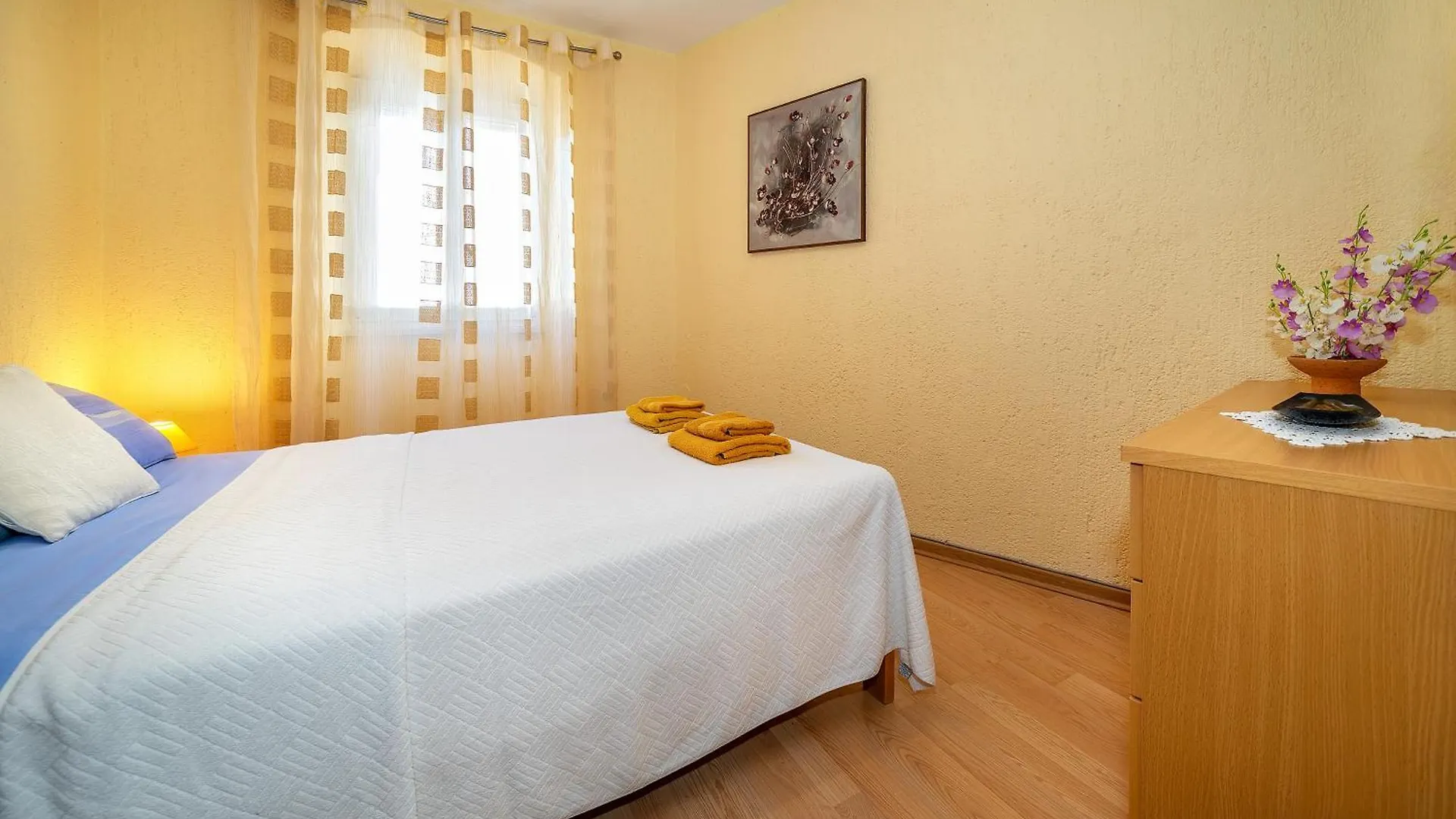 Apartments Ivo With Sea View Baska  Baska (Krk)