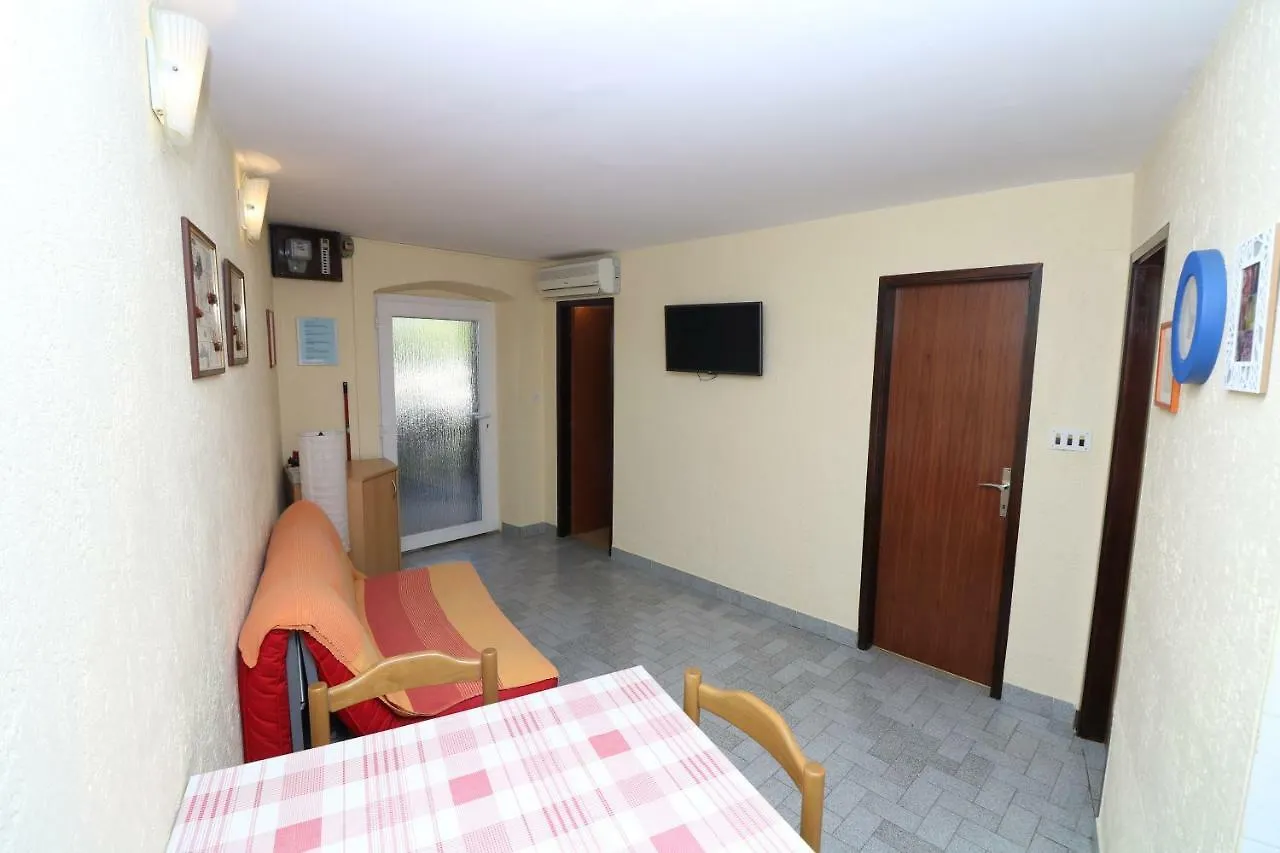 Apartments Ivo With Sea View Baska  0*, Baska (Krk) Croatia