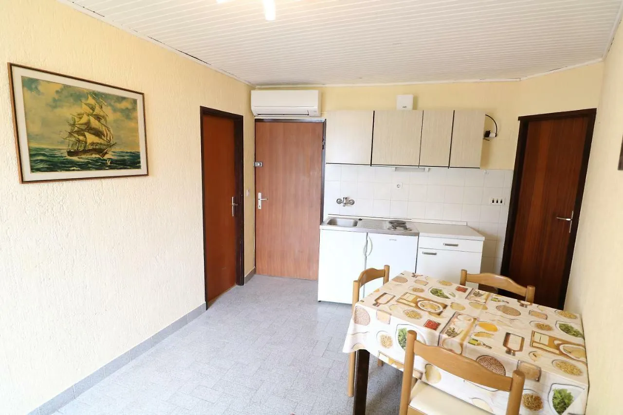 Apartments Ivo With Sea View Baska