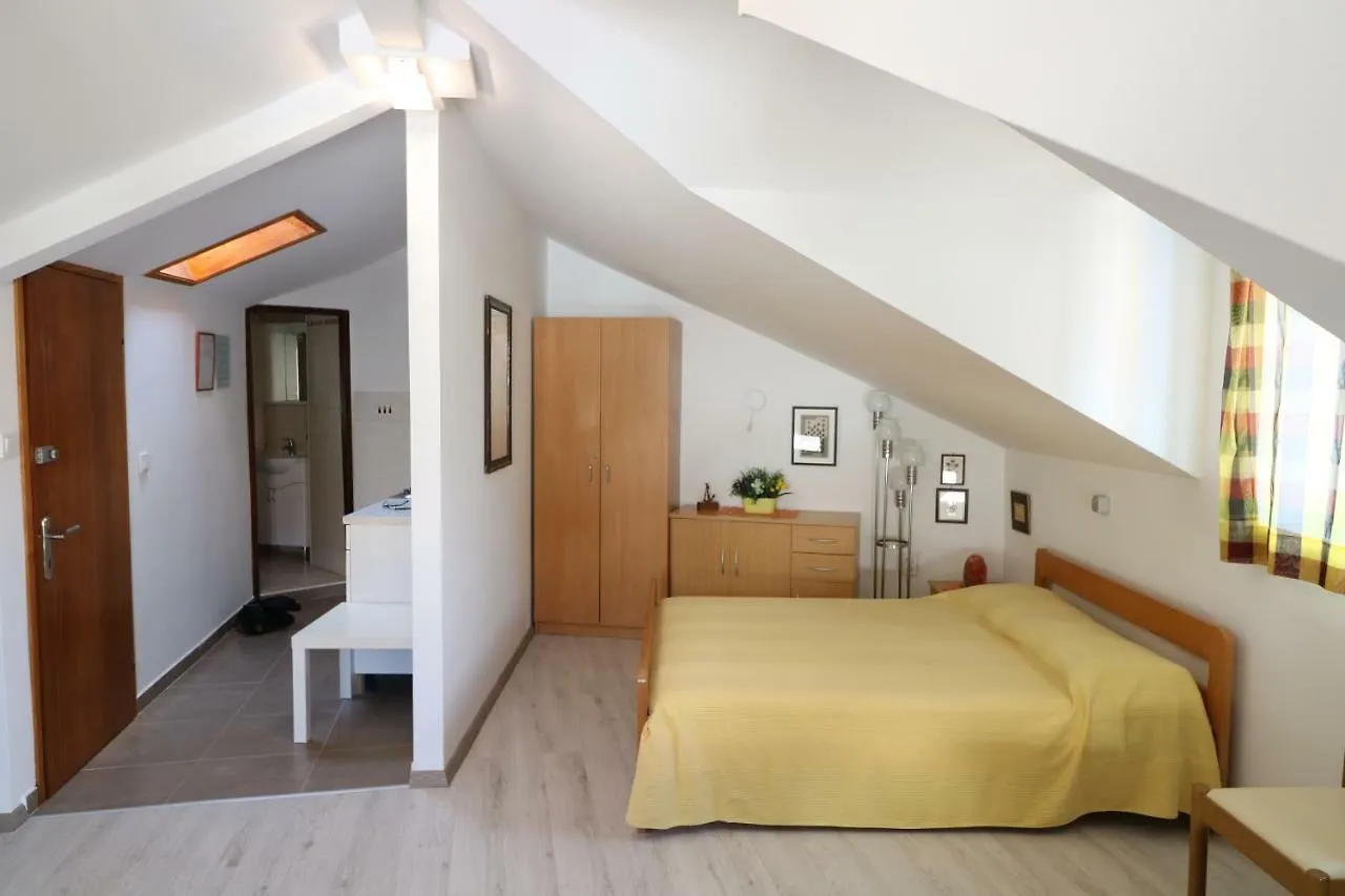 Apartments Ivo With Sea View Baska